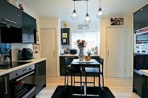 Kitchen- click for photo gallery